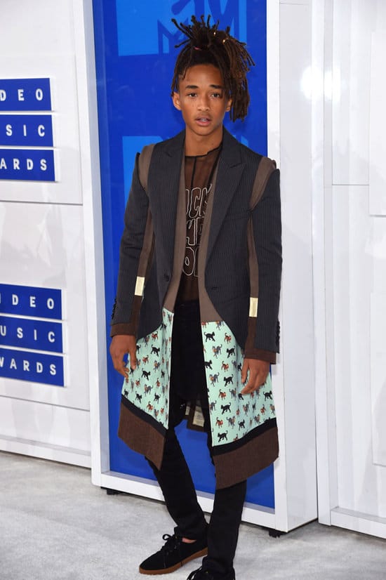 Jaden-Smith-2016-MTV-Video-Music-Awards-Red-Carpet-Fashion-Undercover-Tom-Lorenzo-Site-4