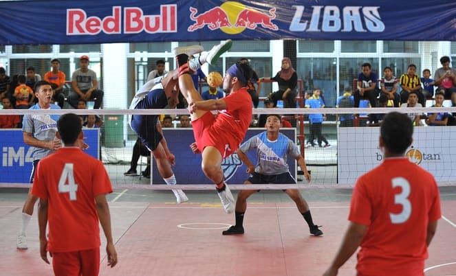 small_red-bull-libas-6