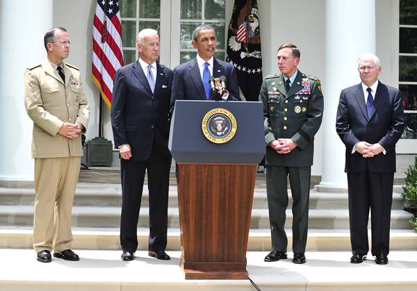 United States President Barack Obama, center, announces he is replacing General Stanley McChrystal, United States Army, Commander, International Security Assistance Force (ISAF) with General David H. Petraeus, Chief of the United States Central Command (CENTCOM), center right, in Washington, D.C. on Wednesday, June 23, 2010. From left to right: Admiral Michael Mullen, Chairman, Joint Chiefs of Staff; Vice President Joseph Biden; President Obama; General Petraeus; and U.S. Secretary of Defense Robert Gates..Credit: Ron Sachs / Pool via CNP *** Please Use Credit from Credit Field ***