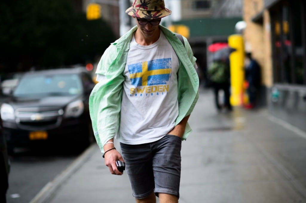 mens-bucket-hat-street-style-1024x681