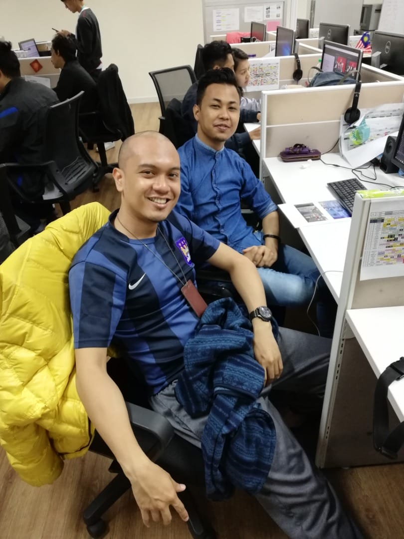 Safwan Sawi bersama editor visualnya, Afif Syahamah.