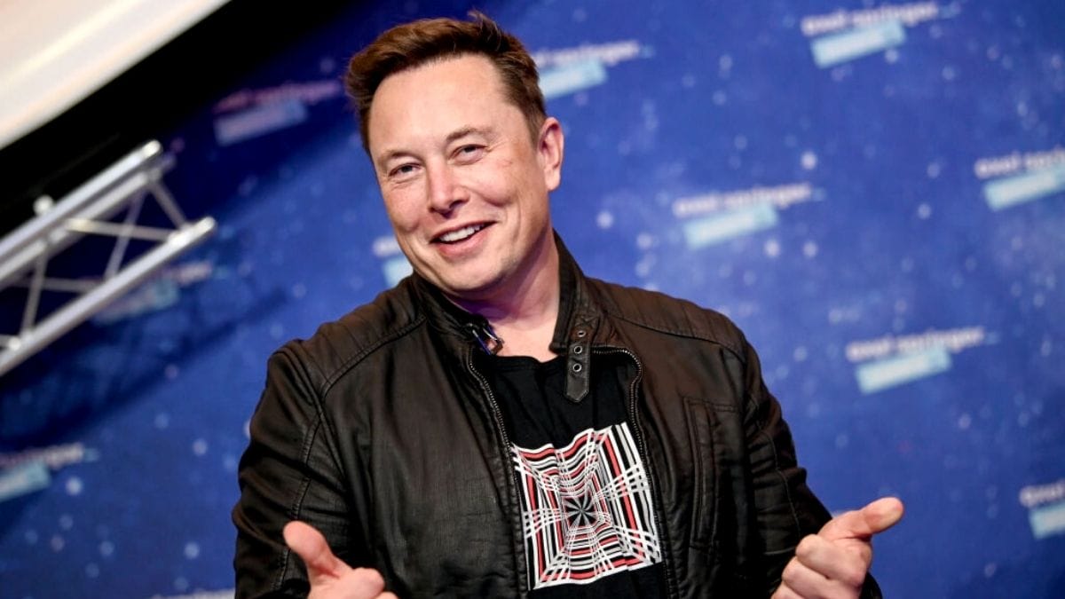 “SAYA MEMBANTU KRISIS KEKURANGAN PENDUDUK” - ELON MUSK TIMANG ANAK KE-10