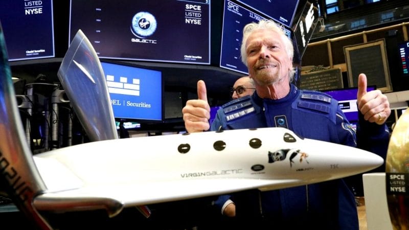 IMPIAN TERCAPAI, SIR RICHARD BRANSON KINI BERGELAR ANGKASAWAN