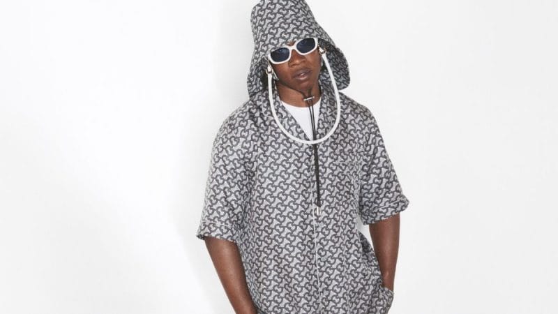 TB SUMMER MONOGRAM, SEMARAK GAYA MUSIM PANAS