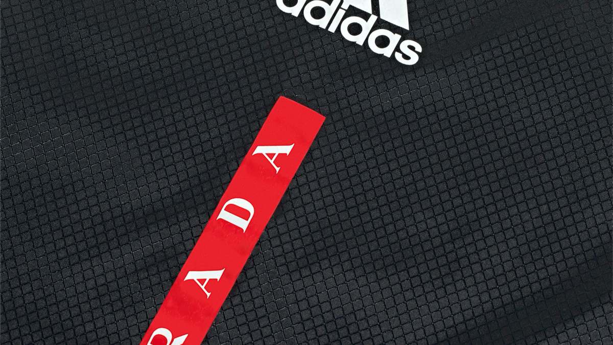 PRADA X ADIDAS A + P LUNA ROSSA 21, TAMPIL DALAM DUA WARNA