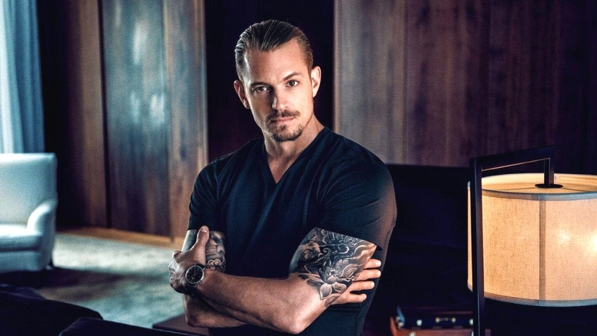 PELAKON THE SUICIDE SQUAD, JOEL KINNAMAN DITUDUH MEMPERKOSA MODEL 'OBSES’