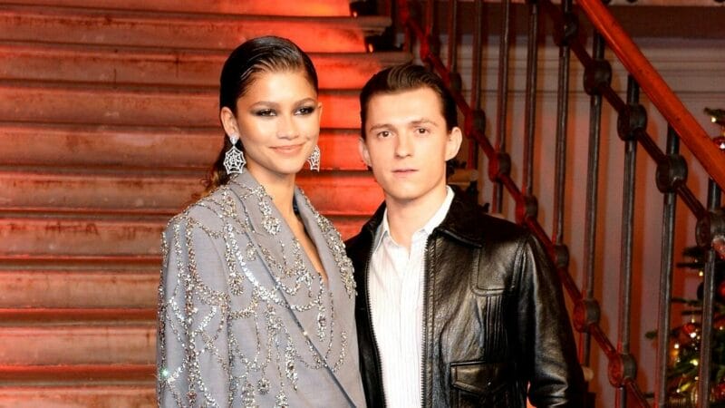 TOM HOLLAND & ZENDAYA BERSEDIA MENEMPUH ALAM PERKAHWINAN