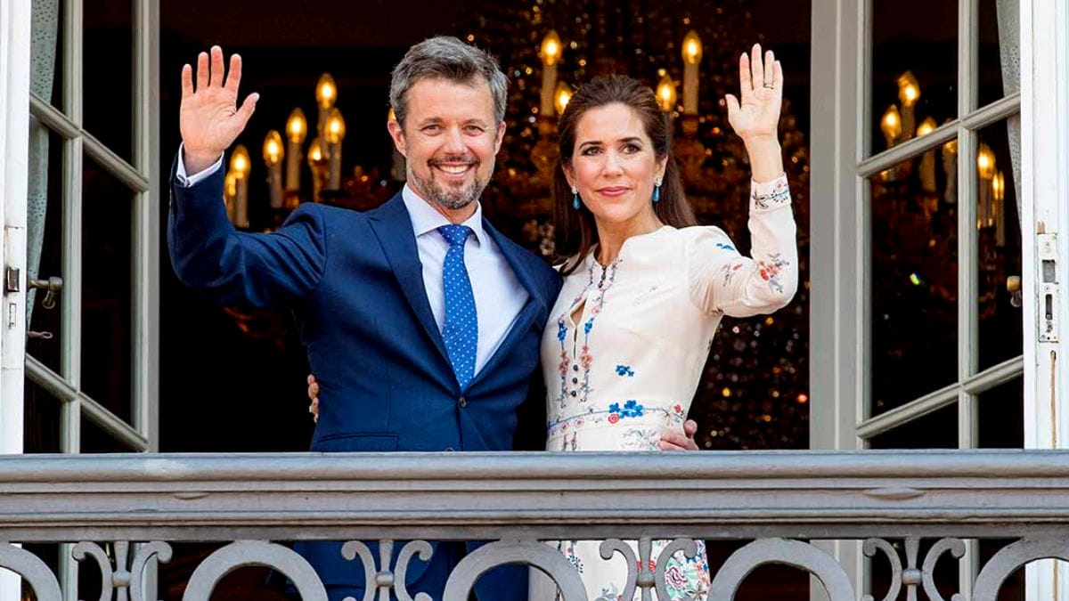 CINTA PANDANG PERTAMA PUTERA MAHKOTA FREDERIK & PUTERI MARY