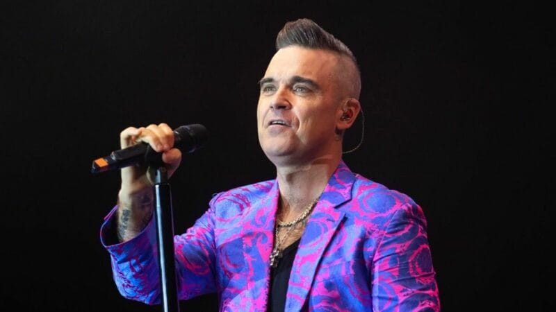 JUAL SEMUA KEDIAMAN MEWAH, ROBBIE WILLIAMS KINI MUFLIS?