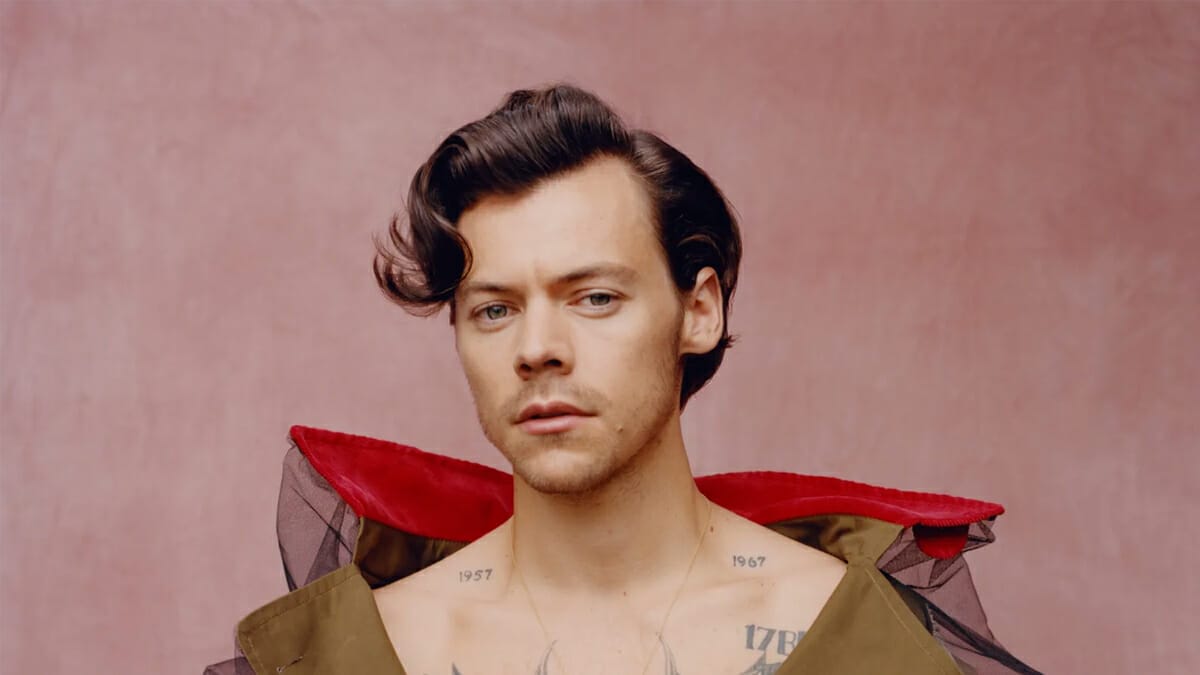 TERAPI MEMBANTU HARRY STYLES MERASA 'LEBIH HIDUP'