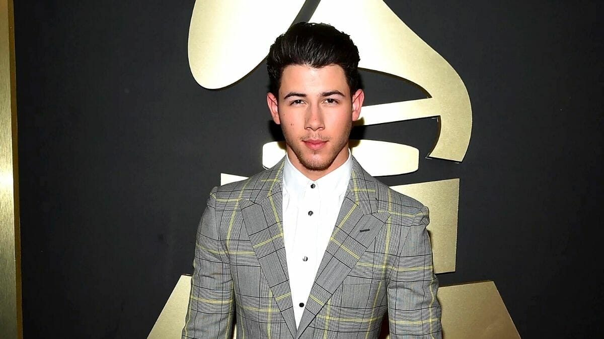 NICK JONAS LUAH KETERUJAAN MENJADI BAPA
