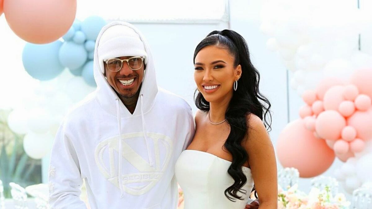 NICK CANNON TIMANG CAHAYA MATA KELAPAN