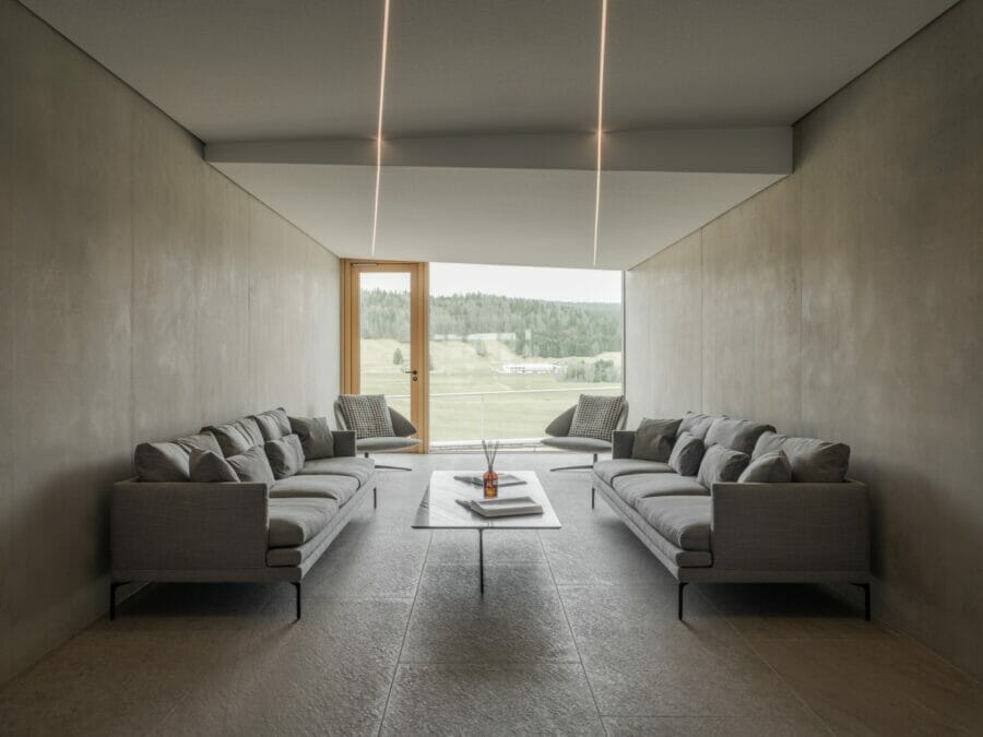 Perkenalan Perdana Hôtel des Horlogers 03