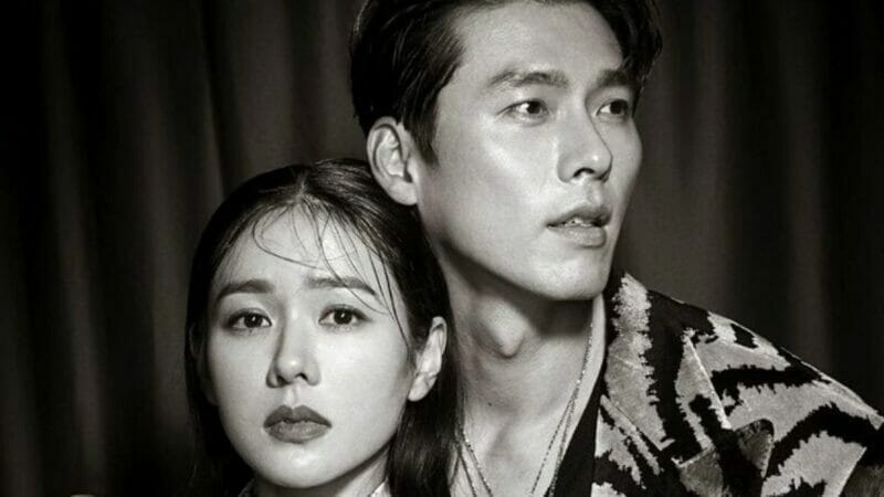 HYUN BIN & SON YE JIN SAMBUT KELAHIRAN ANAK PERTAMA