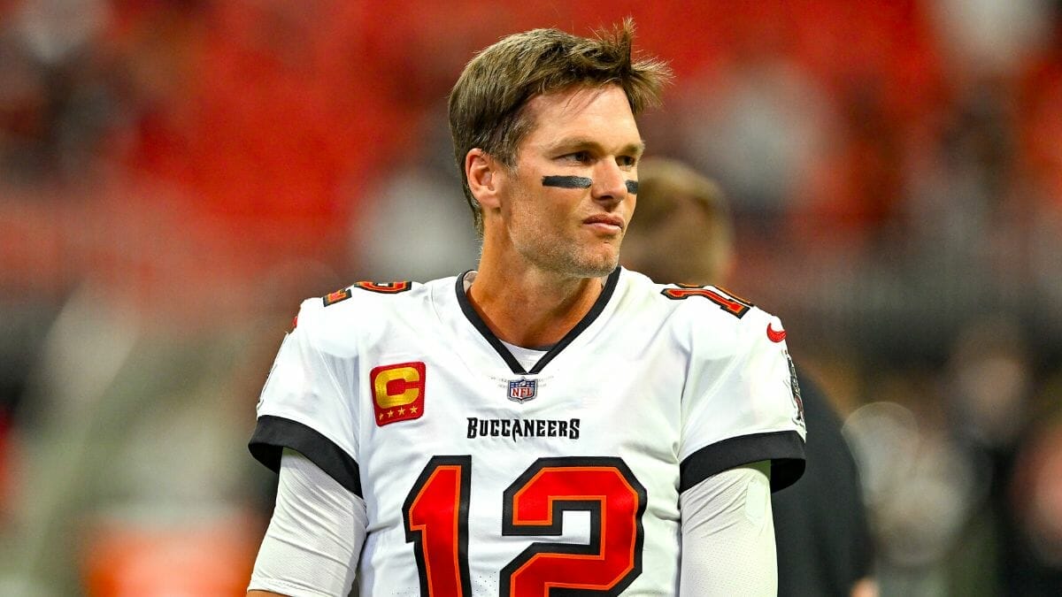 TOM BRADY UCAP SELAMAT TINGGAL KEPADA NFL BUAT SELAMANYA