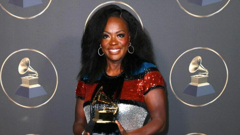 VIOLA DAVIS CAPAI STATUS TERAGUNG DI HOLLYWOOD 