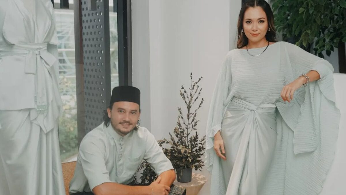 JOSHUA FITTON BERTUNANG BERSAMA SITI SALEHA