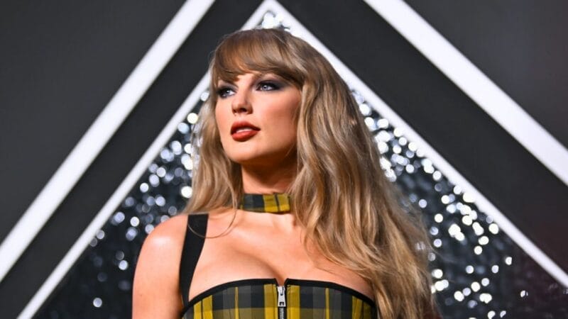 TAYLOR SWIFT MENANG BESAR DI MTV EMA 2024