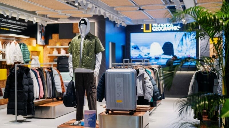 NATIONAL GEOGRAPHIC APPAREL RAIKAN ULANG TAHUN PERTAMA DI MALAYSIA