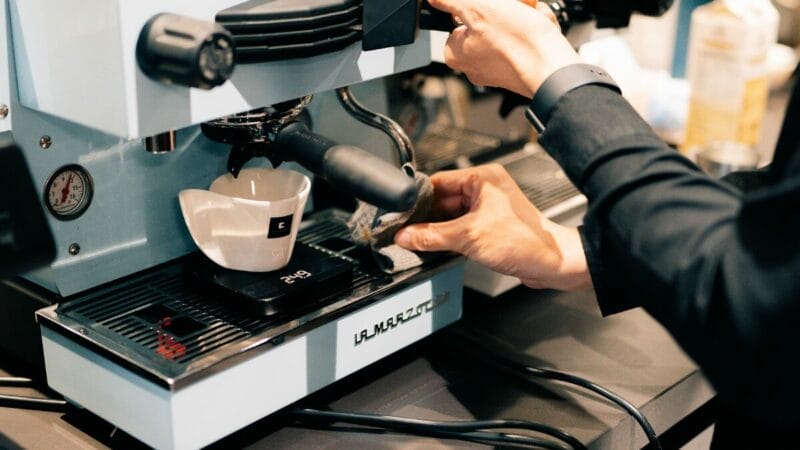 COSENTINO & LAMARSA SATUKAN REKA BENTUK DAN KOPI, CIPTA SUDUT BREW IDAMAN ANDA