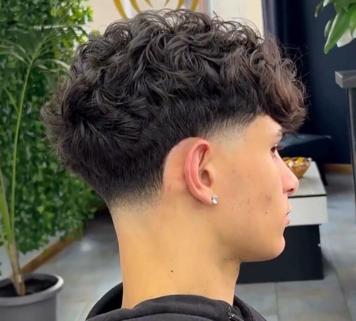gaya potongan rambut lelaki