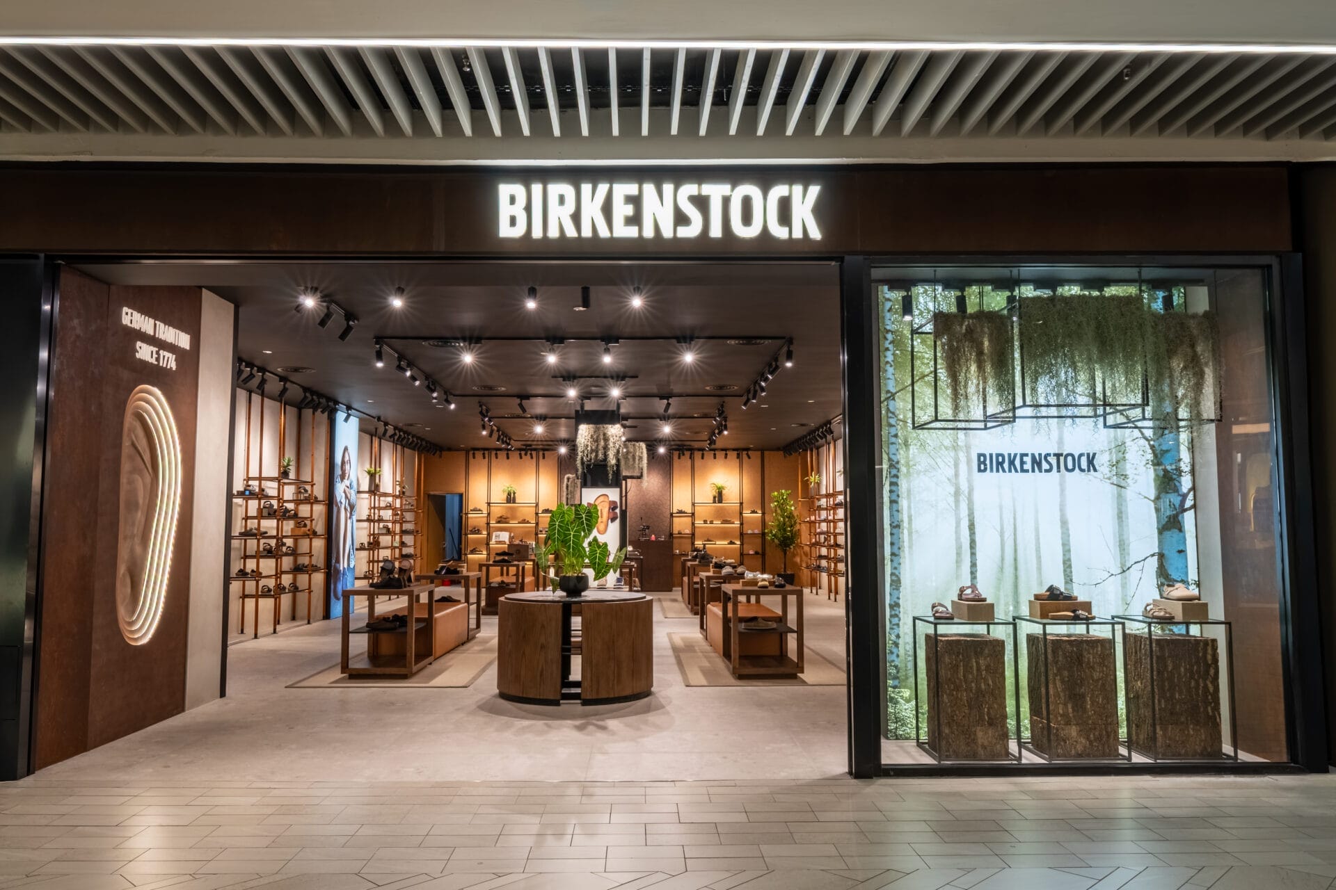 Birkenstock 1 Utama