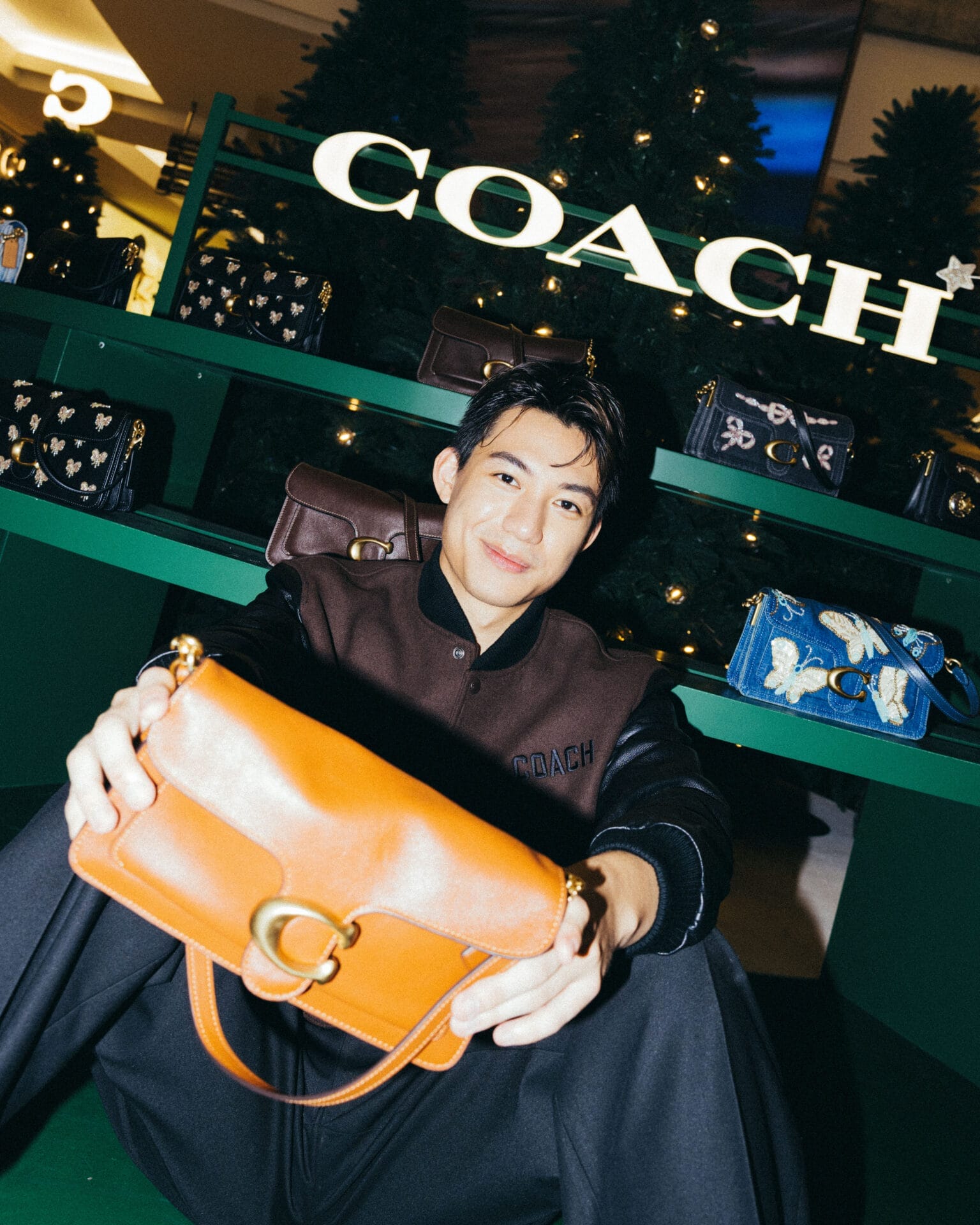 glam lelaki coach